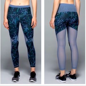Lululemon Running In The City Teal Pattern Mesh Tight Leggings